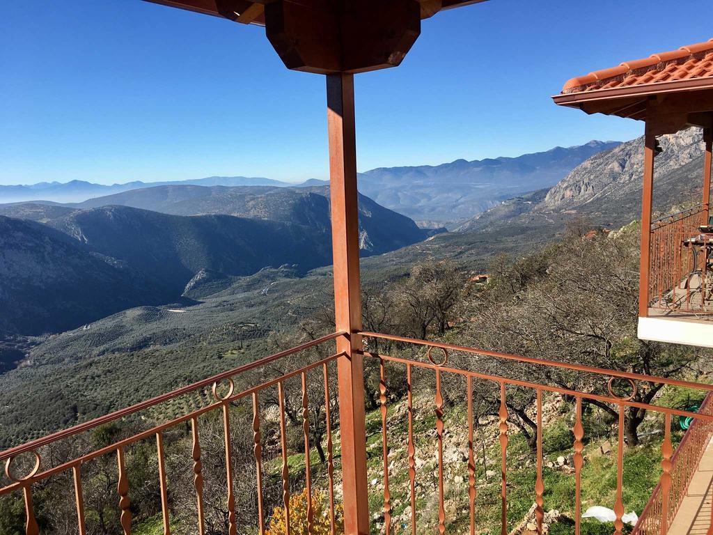 Almondhouse Suites With Fireplace - Adults Only Arachova Buitenkant foto