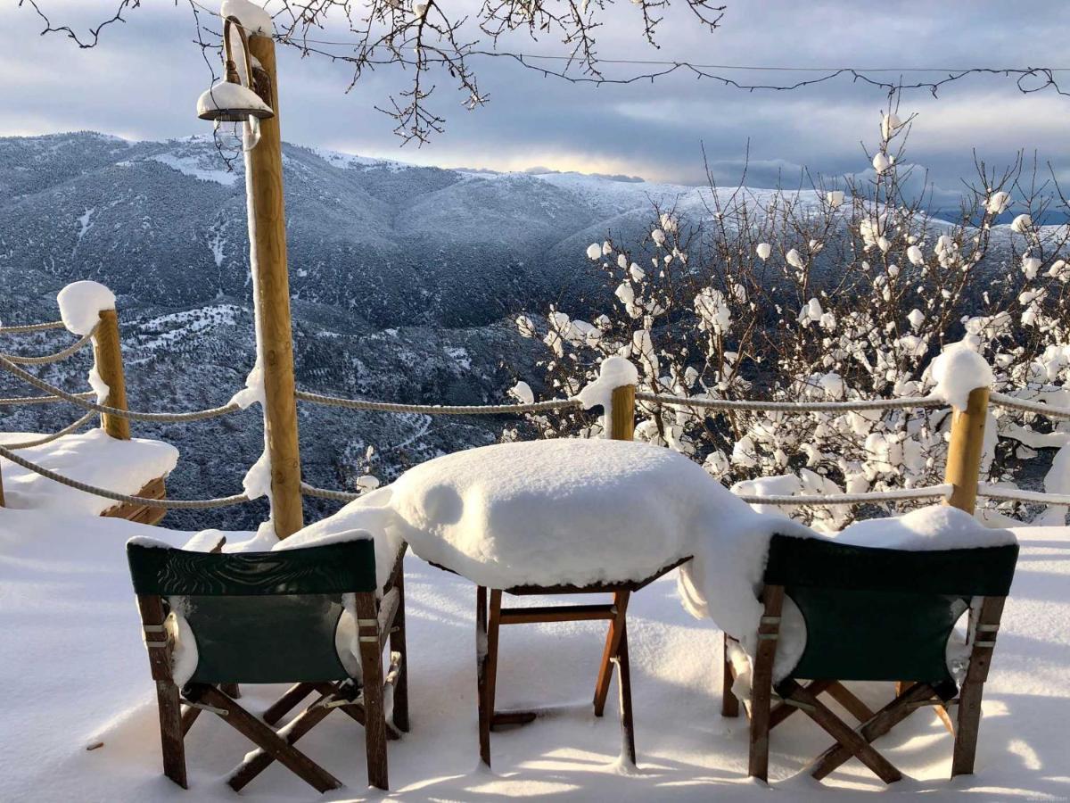 Almondhouse Suites With Fireplace - Adults Only Arachova Buitenkant foto